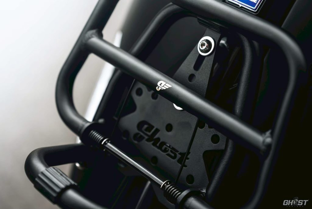 imgi_4_1758248855_afad529b9f4efe24a656